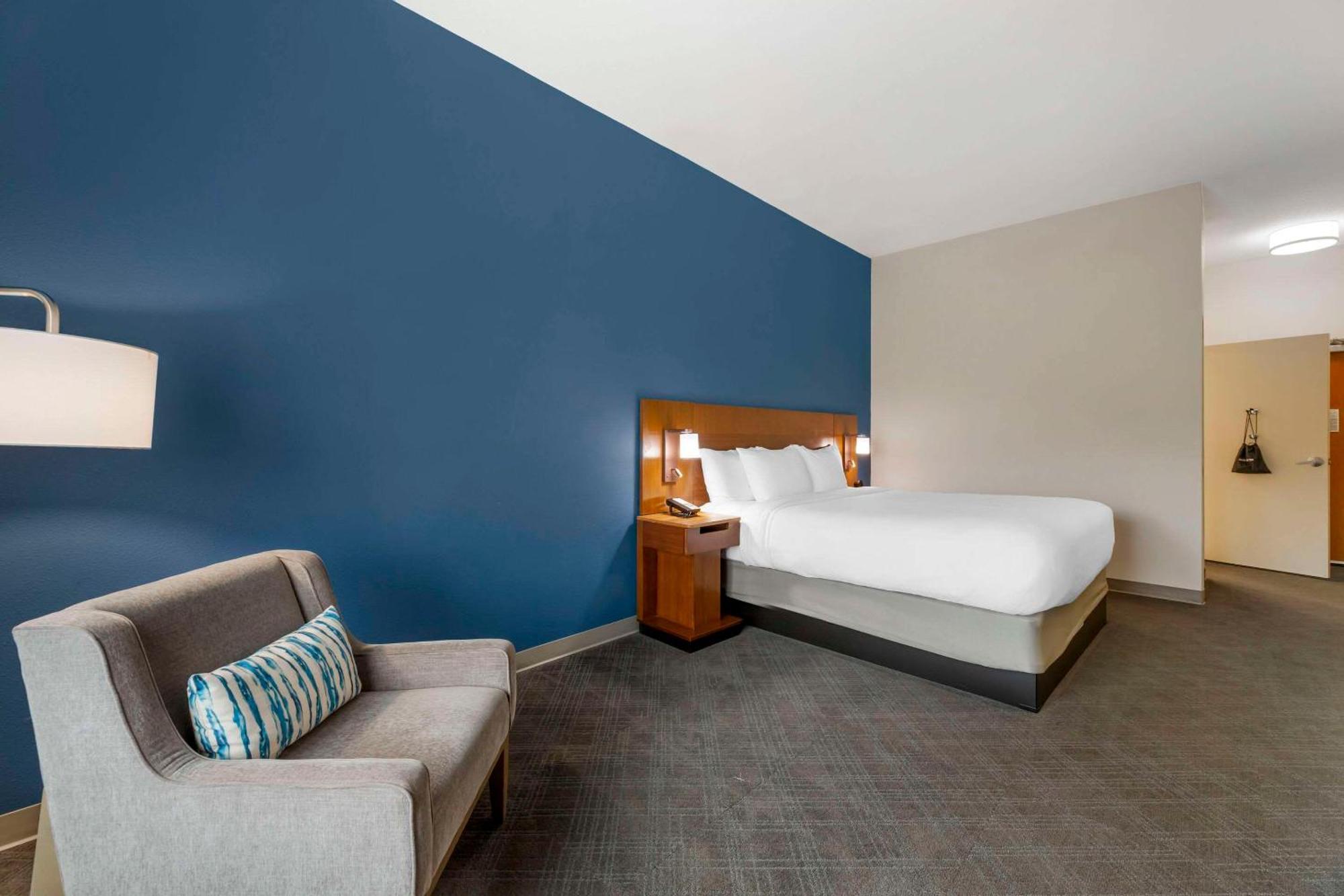 Comfort Inn & Suites Akron South Exterior foto