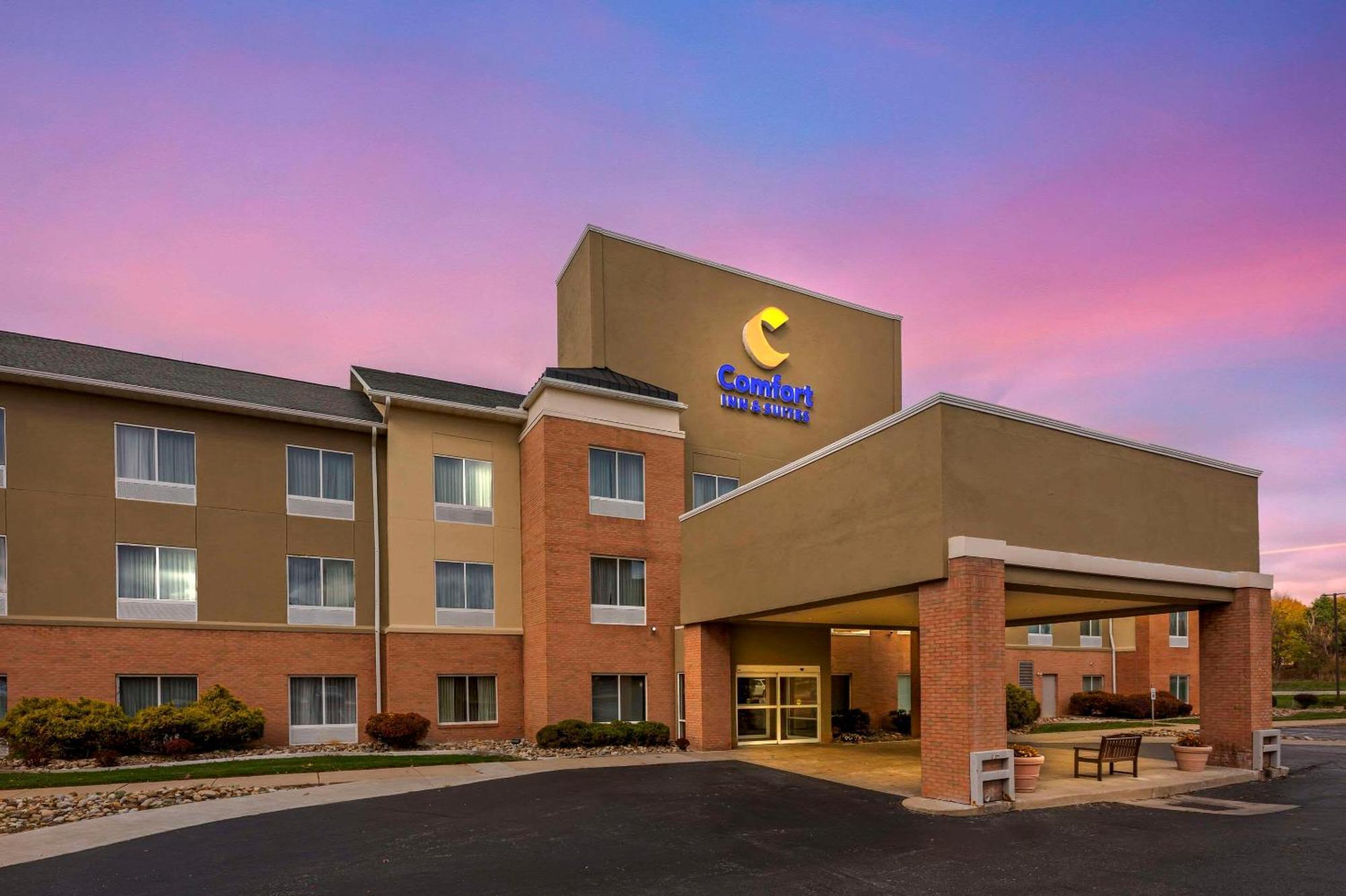 Comfort Inn & Suites Akron South Exterior foto